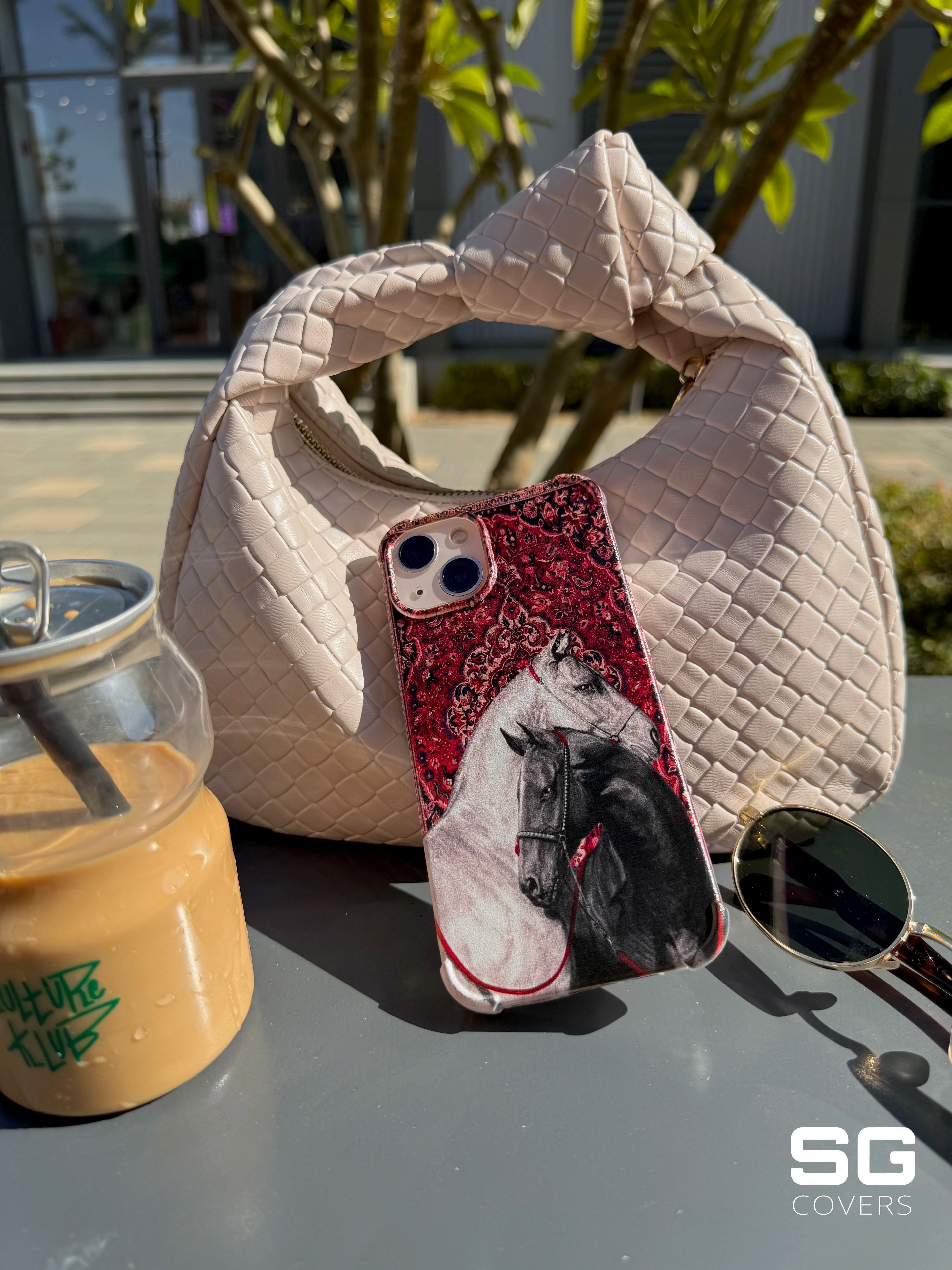 Art Horses Phone Cover